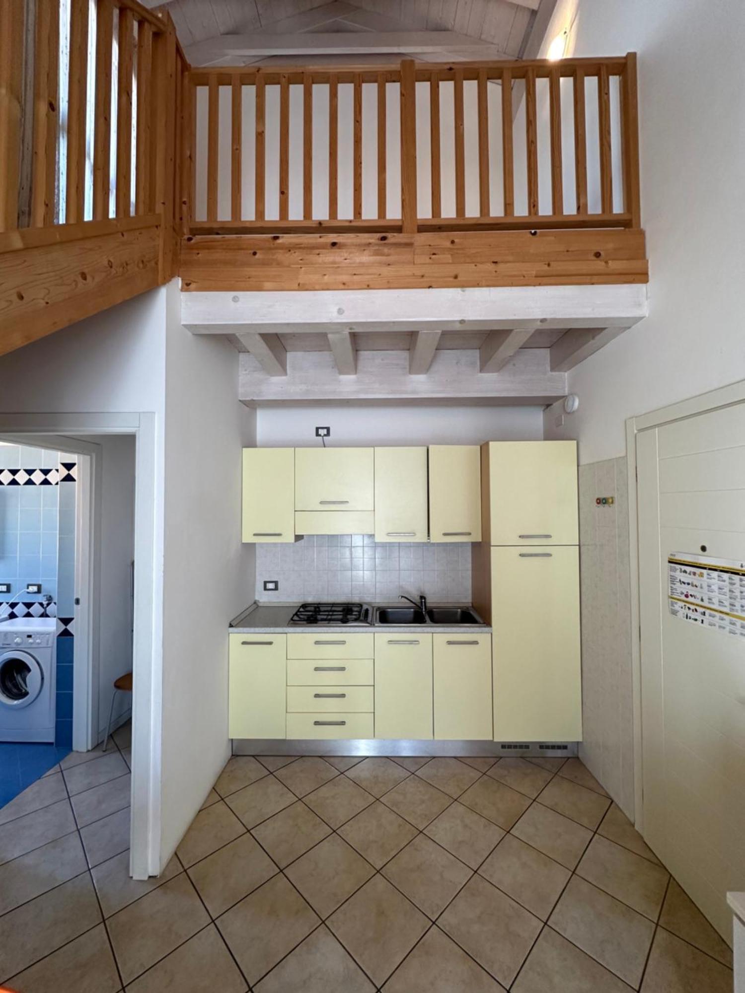 Residence Stefania Attici Su 2 Livelli - Agenzia Cocal Каорле Экстерьер фото